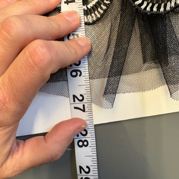 Black fitted short sleeve tee with crew neck & decorative trim women's size M - Picture 7 of 7